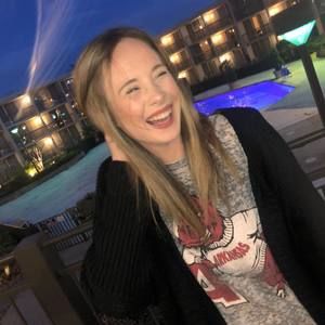 Meet your Posher, Alexis